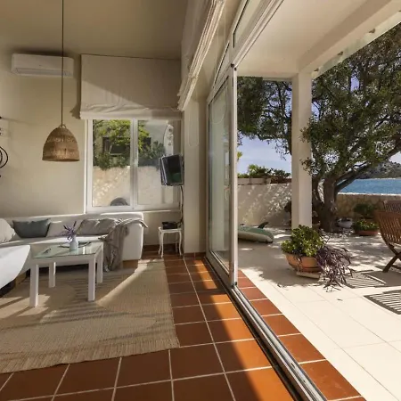 Casa Mano Tribunj With Beach Holiday home Tribunj (Sibenik-Knin)