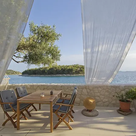 Casa Mano Tribunj With Beach *