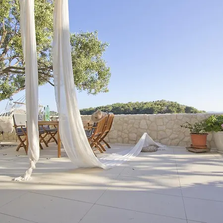 Casa Mano Tribunj With Beach Holiday home