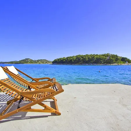 Casa Mano Tribunj With Beach Holiday home Tribunj (Sibenik-Knin)