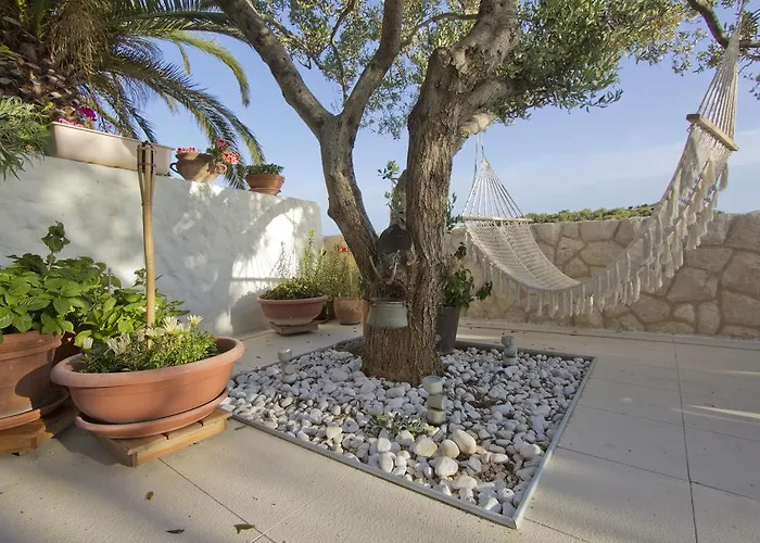 Casa Mano Tribunj With Сasa de vacaciones Tribalj