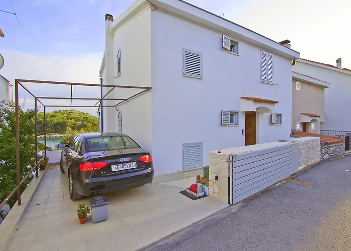 Casa Mano Tribunj With * Tribalj